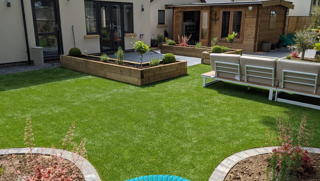Garden design with artificial grass 02